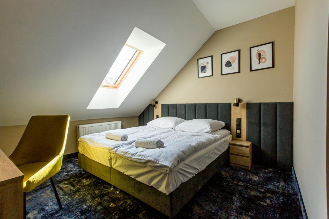 Hotel Zodiak Sucha  外观 照片